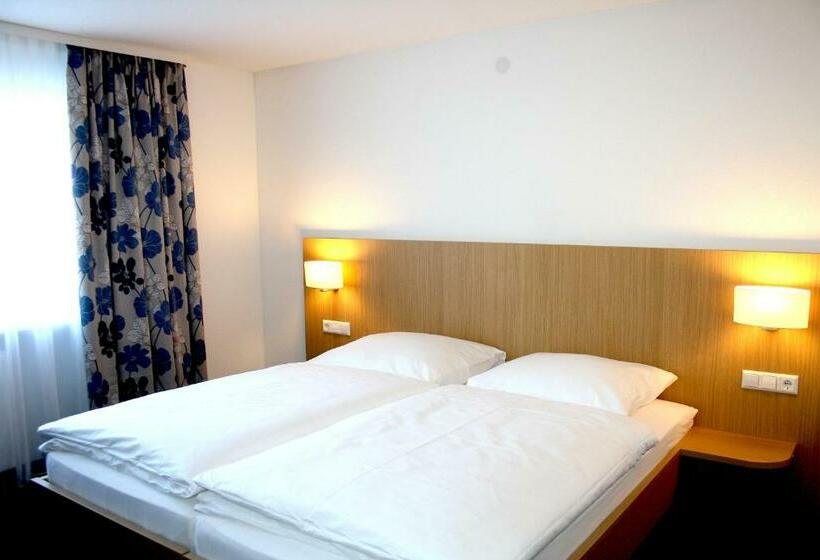 标准间, Bahnhof Jestetten