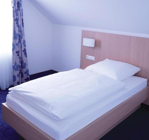 标准单人间, Bahnhof Jestetten