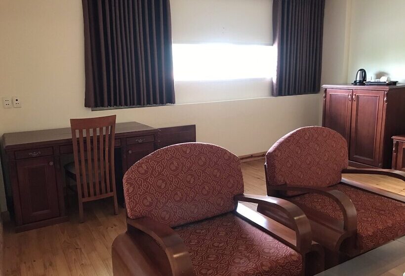 اتاق استاندارد, Hoang Yen 2