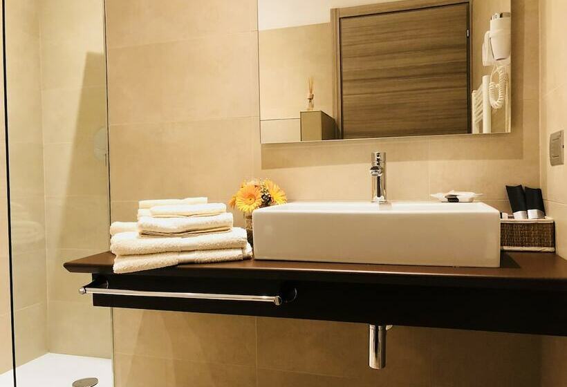 标准间, Il Feudo Di Agnadello