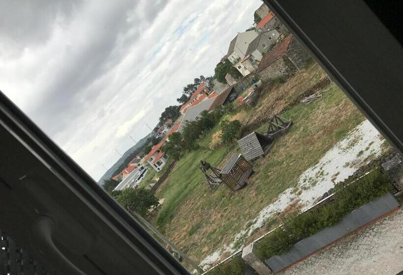 디럭스 룸, Medieval® De Penedono