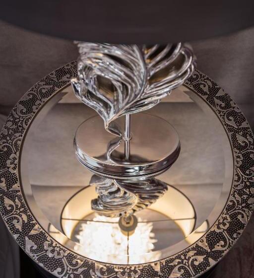 标准间, The White Hart