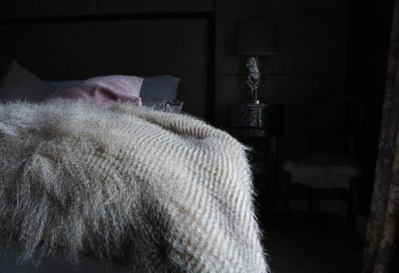 标准间, The White Hart