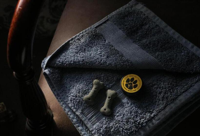 高级大房间, The White Hart