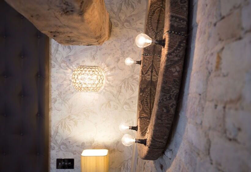 标准间, The White Hart