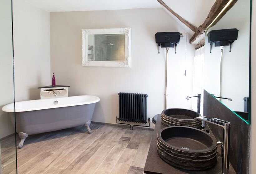 标准间, The White Hart