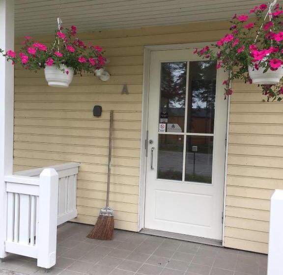 חדר אקונומי, Kitinrivi B&b