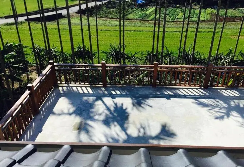 اتاق استاندارد چهار تخته, Love B&b