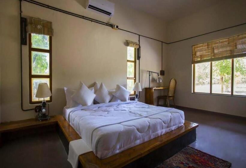 חדר סטנדרט עם מיטת קינג, Spree Maati Jungle Resort