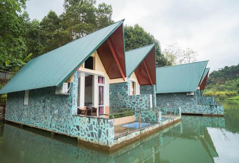 Deluxe room with river view, Truong Xuan Resort