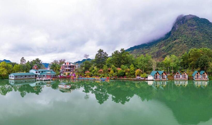 Deluxe room with river view, Truong Xuan Resort