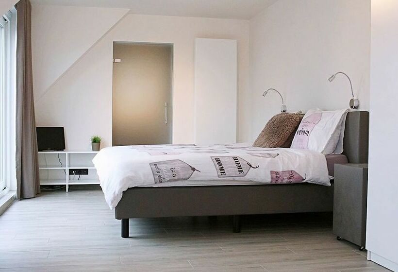 Camera Standard, B&b Intermezzo