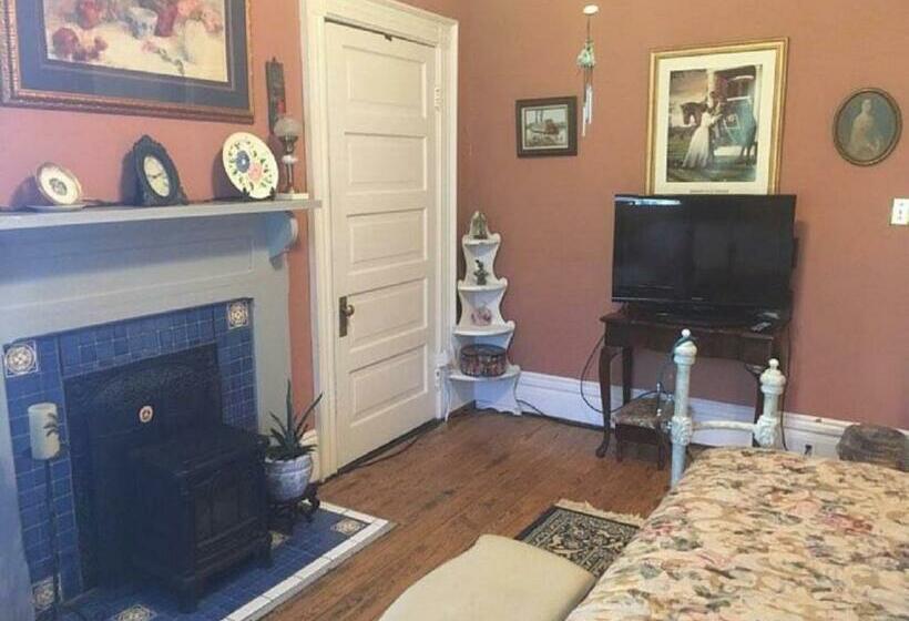 غرفة قياسية سرير كينج, Inn Upon Moon River Plantation