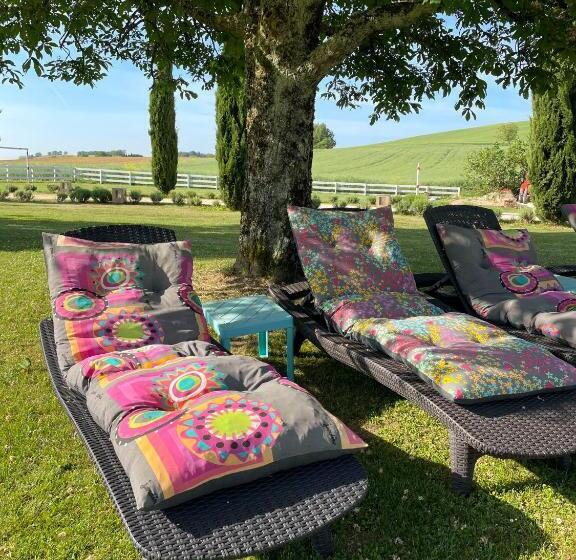 Номер Стандарт Вид на Сад, Residence La Salamandre