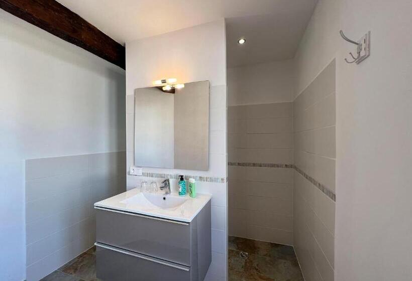 Номер Стандарт Вид на Сад, Residence La Salamandre