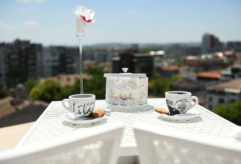 标准间, Best Boutique