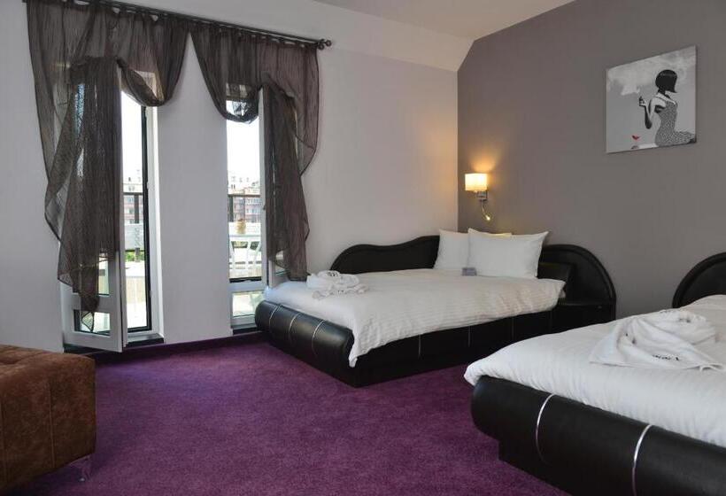 标准间带阳台, Best Boutique