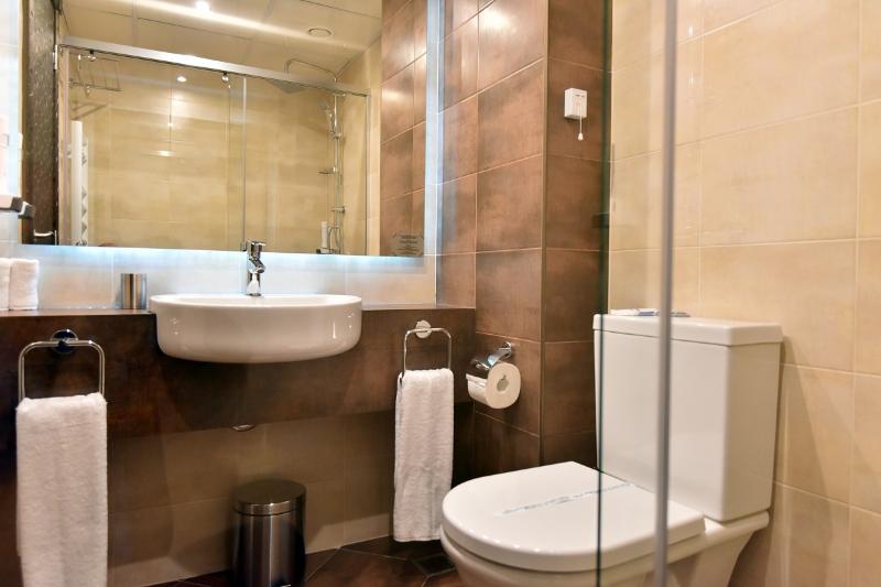 标准间, Best Boutique