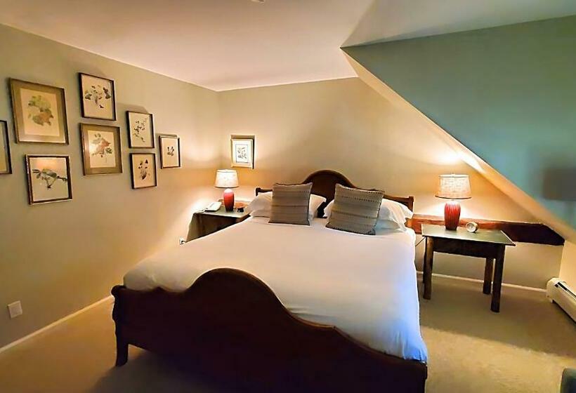 غرفة قياسية سرير كينج, Four Columns Inn