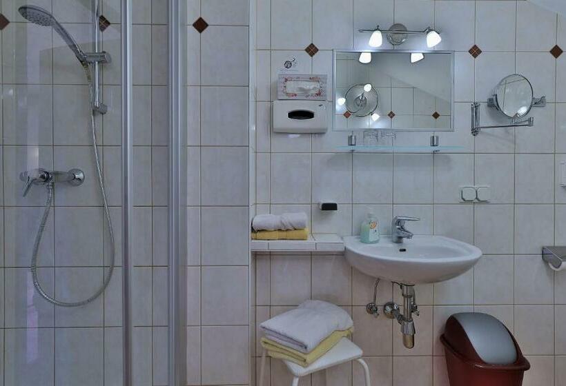 חדר סטנדרט, Garni Zerza