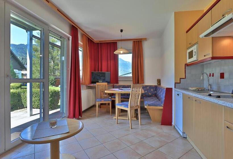 דירת חדר, Garni Zerza