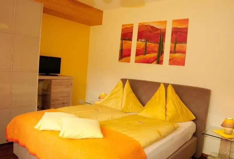 Basic-huone, Garni Zerza