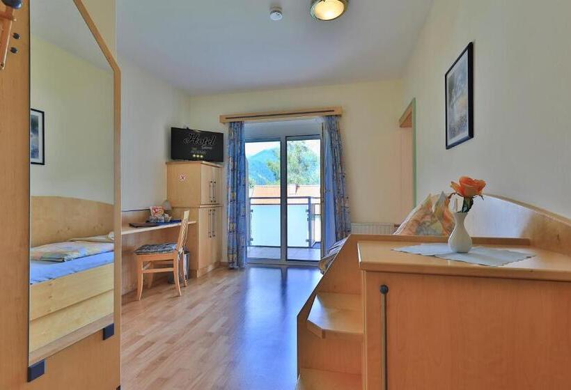 חדר סטנדרט נוף לגינה, Garni Zerza