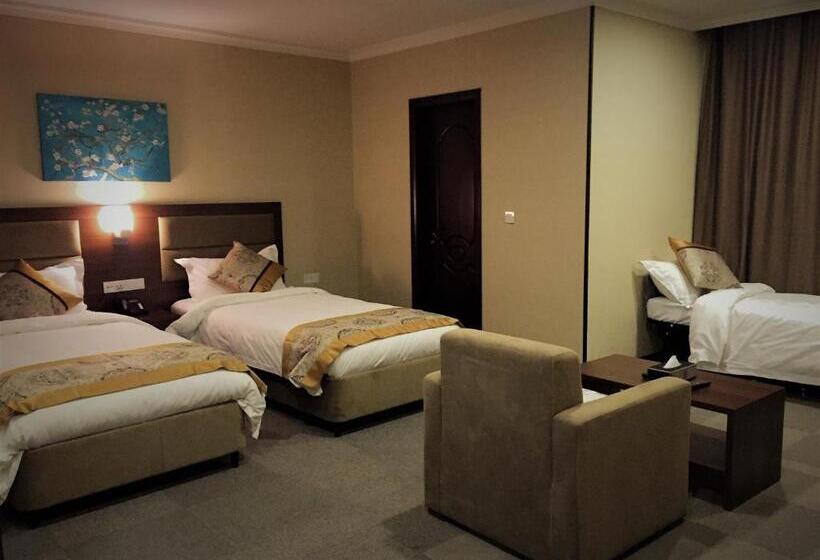 Номер Стандарт Трехместный, Halwachy