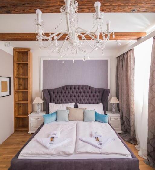 Quarto Deluxe, Krumlovska Pohadka