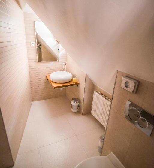 Quarto Deluxe, Krumlovska Pohadka