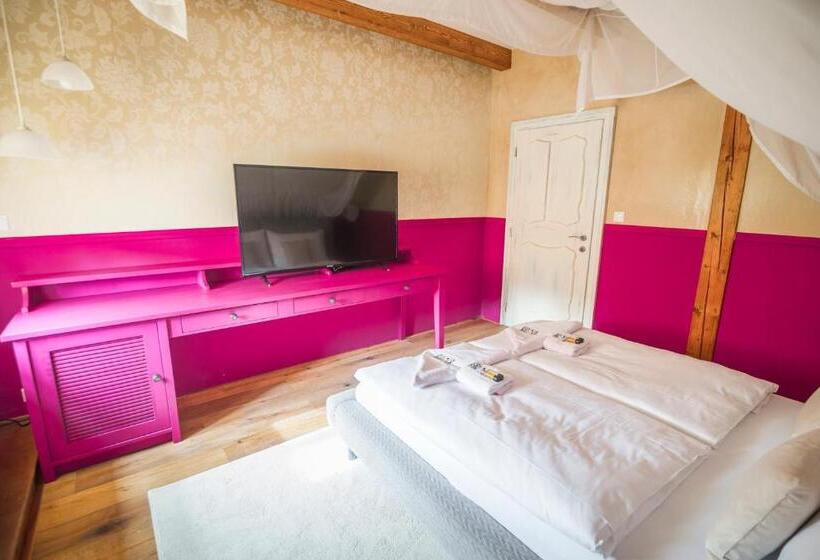 Quarto Deluxe com Vistas, Krumlovska Pohadka