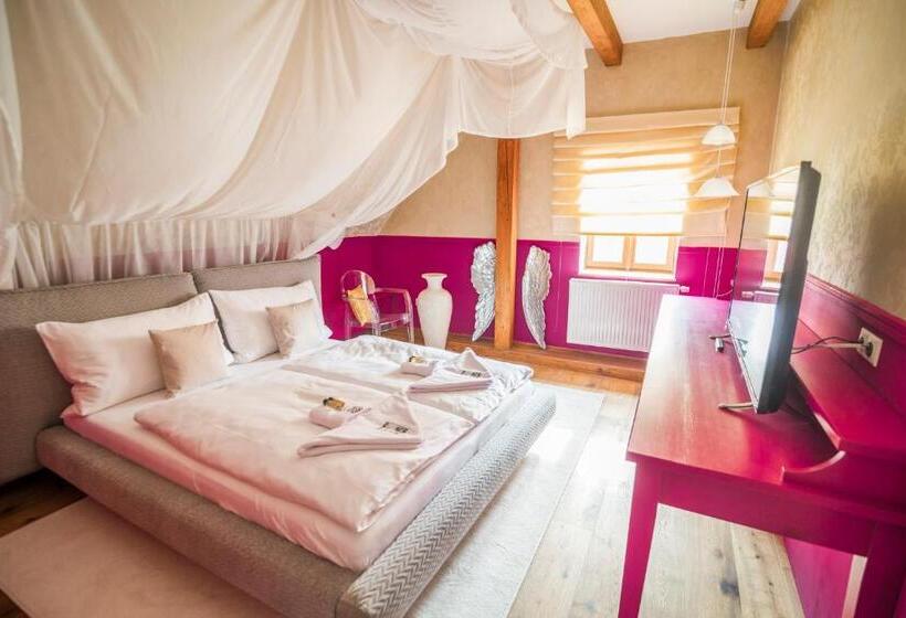 Quarto Deluxe com Vistas, Krumlovska Pohadka