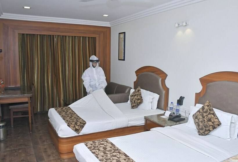 デラックスルーム, Lords  Eco Inn Gandhidham