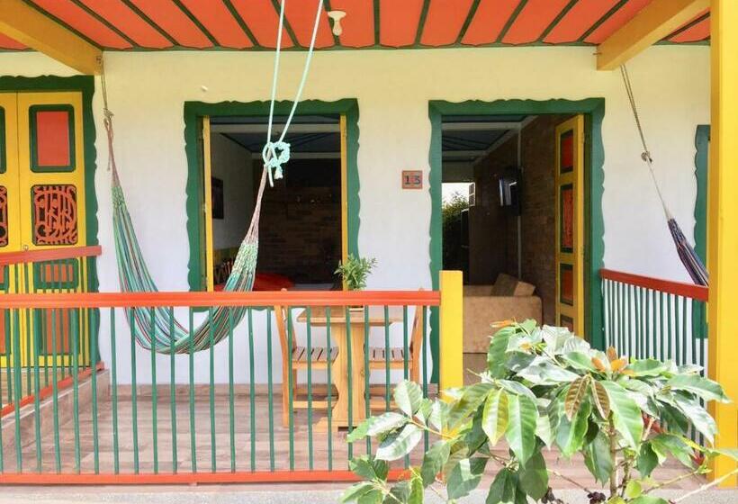 اتاق استاندارد سه نفره, Mamatina