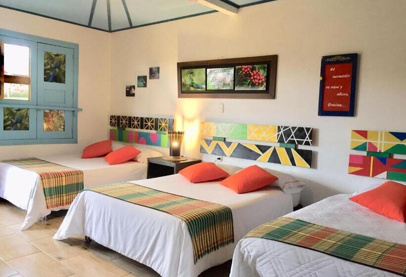 اتاق لوکس خانوادگی, Mamatina