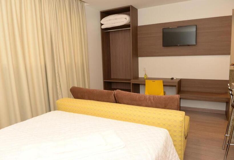 家庭间, Solar Do Parque