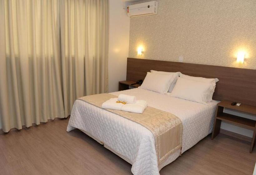 豪华套房, Solar Do Parque