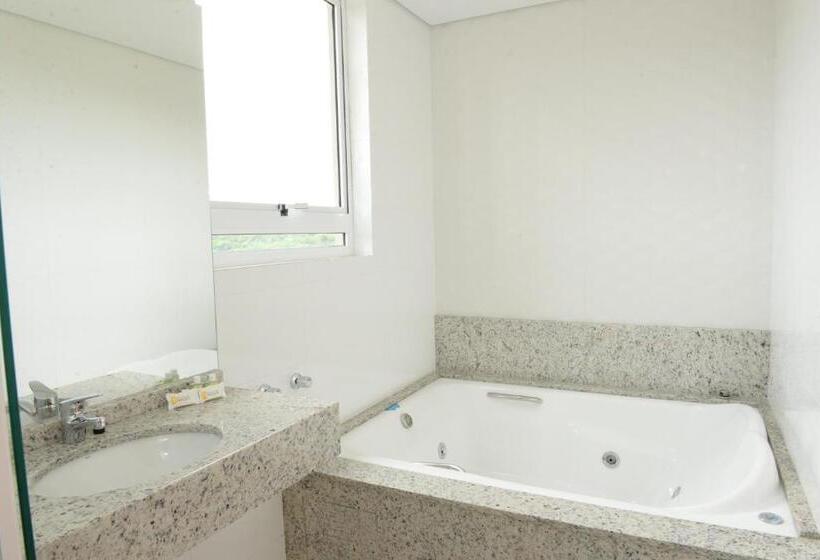 豪华套房, Solar Do Parque