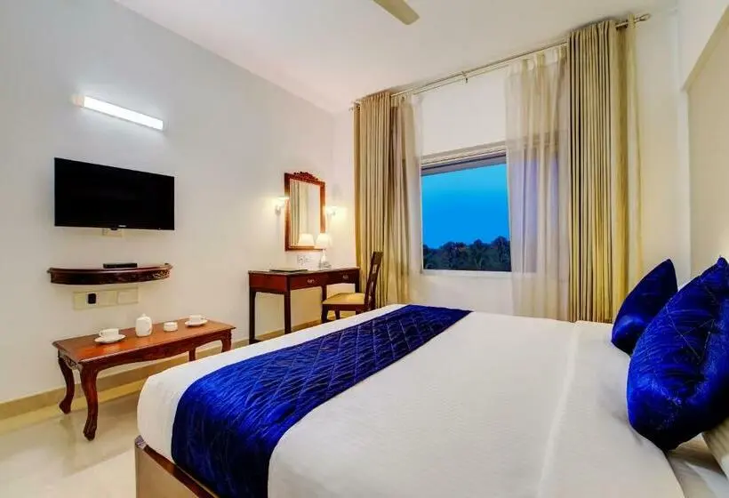Classic-huone, Sterling Guruvayur