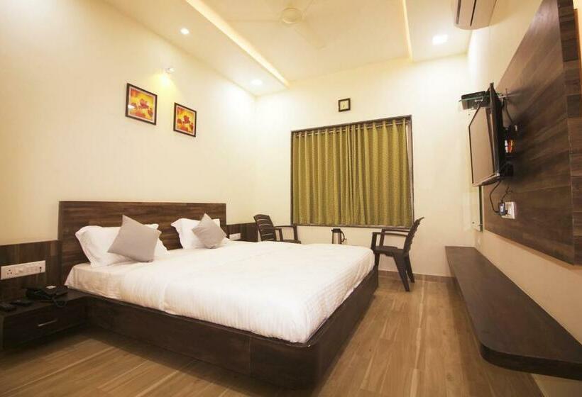 豪华房间, Vraj Inn