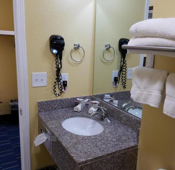 Стандартный Номер Кровать Кинг, Country Inn Sterling