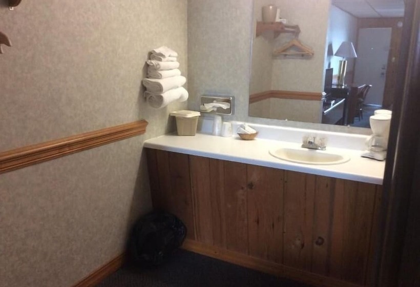 Номер Стандарт, The Royal Inn