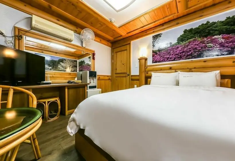 Standard-huone, Pine Motel