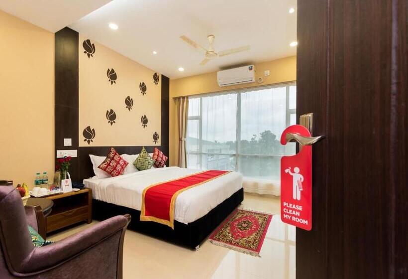 Deluxe Rum, Central Park, Siliguri