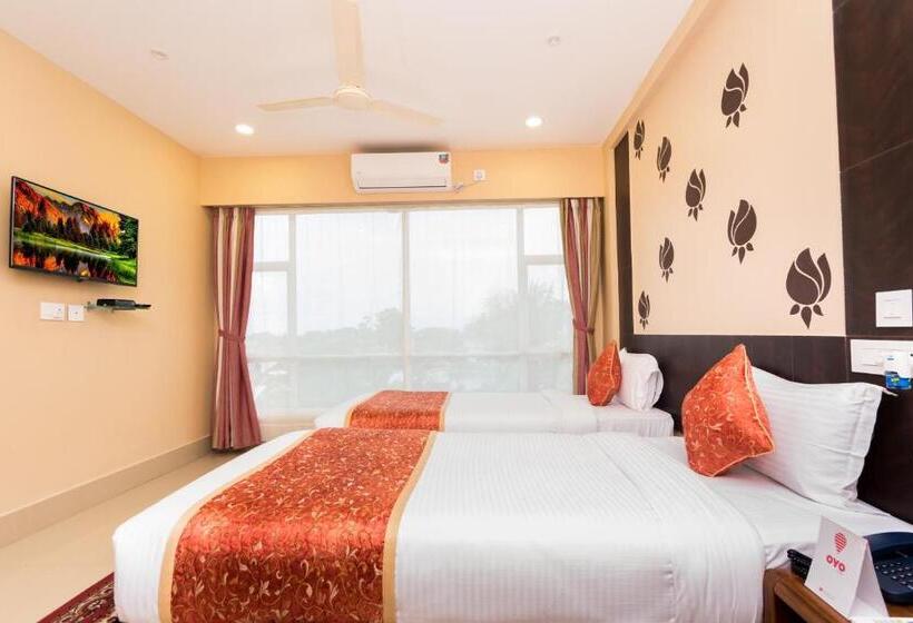 Deluxe Rum, Central Park, Siliguri