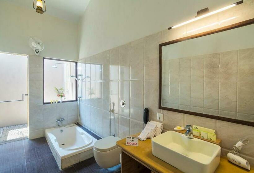 デラックスルーム, The Riverwood Forest Retreat Pench