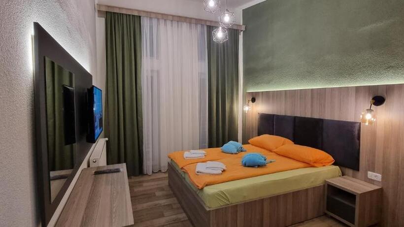 اتاق استاندارد با چشم‌انداز کوهستان, Arena   Teteks