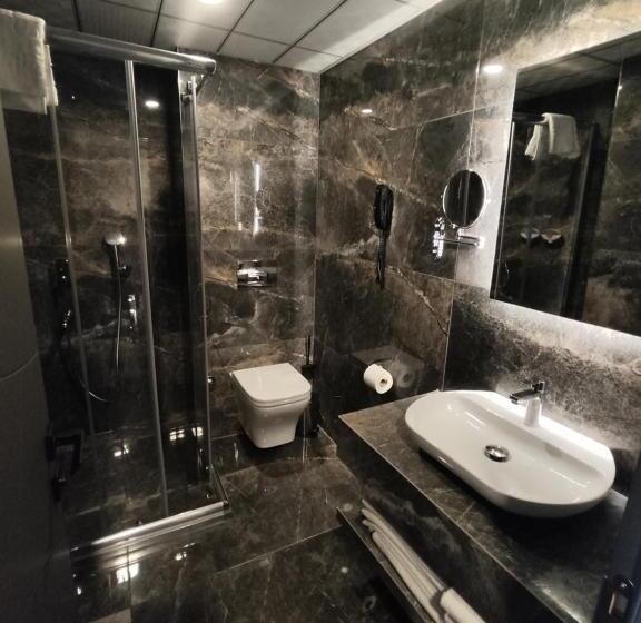 اتاق استاندارد با تخت بزرگ, Pereira Samsun