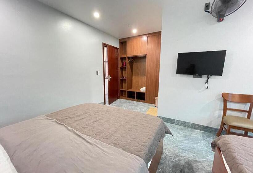 اتاق خانوادگی با چشم‌انداز کوه, Nhu Y Hotel Ha Giang