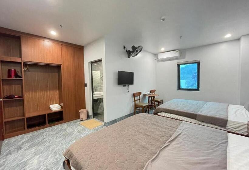 اتاق خانوادگی با چشم‌انداز کوه, Nhu Y Hotel Ha Giang
